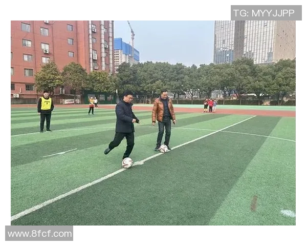 从草根到绿茵传奇一名足球少年的拼搏与梦想旅程 从草根到绿茵传奇一名足球少年的拼搏与梦想旅程